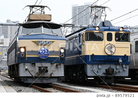 車両基地で並ぶEF66形(富士・はやぶさ)とEF65形1000番台(はやぶさ)の