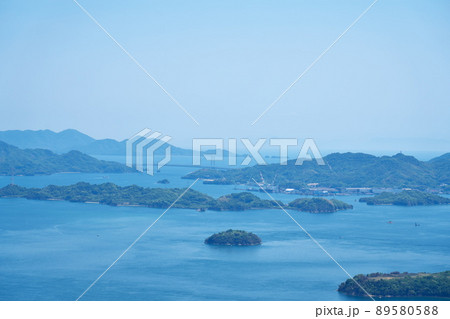 筆影山から見た瀬戸内海の多島美の初夏の風景8 広島県三原市 筆影山から見た瀬戸内海の多島美の初夏の風景8 広島県三原市 89580588