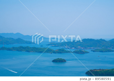 筆影山から見た瀬戸内海の多島美の初夏の風景10　広島県三原市 89580591