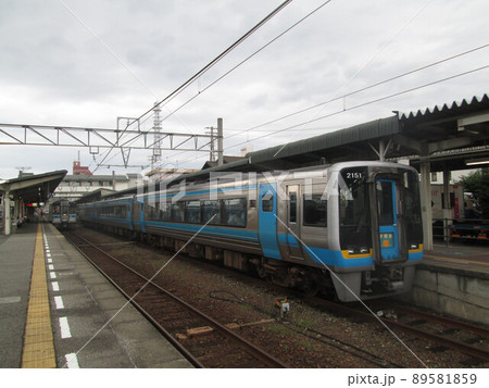 松山駅 2000系「宇和海」 89581859