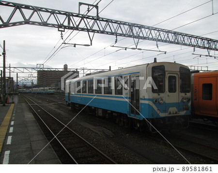 松山駅 キハ32形 松山駅 キハ32形 89581861