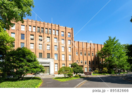 東京都千代田区日比谷公園の日比谷公会堂と市政会館 89582666