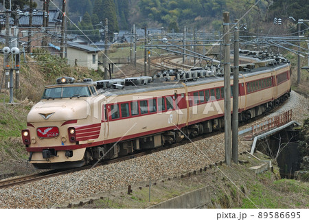 北陸本線　石動－倶利伽羅　JR西日本　489系　H02編成（金沢）　はくたか 89586695