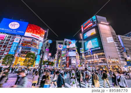 日本の東京都市景観 5月GW。3年ぶり、行動制限がないGW。21時50分過ぎ、渋谷は脅威の人流=8日 日本の東京都市景観 5月GW。3年ぶり、行動制限がないGW。21時50分過ぎ、渋谷は脅威の人流=8日 89586770