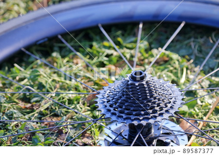 競技用自転車の変速機の歯車 89587377