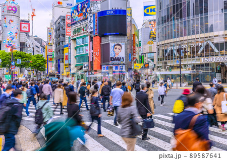 日本の東京都市景観 5月朝。3年ぶり、行動制限がないGWが終わり…朝の通勤…=9日、8時45分、渋谷 日本の東京都市景観 5月朝。3年ぶり、行動制限がないGWが終わり…朝の通勤…=9日、8時45分、渋谷 89587641