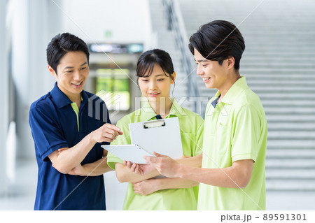 介護スタッフ 89591301