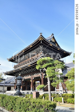 東本願寺(御影堂門)　【 京都府京都市下京区】 89598526
