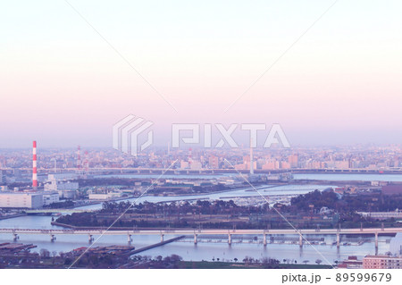 夕焼けの街風景 夕焼けの街風景 89599679