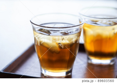 冷たい麦茶 冷たい麦茶 89603560