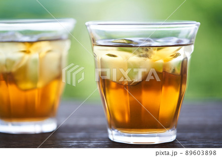 冷たい麦茶 89603898