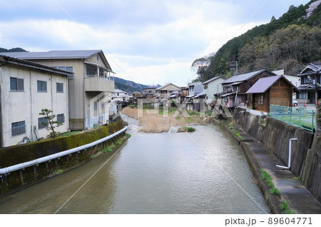 【奈良県桜井市】初瀬地区 大和川沿いの町並み 【奈良県桜井市】初瀬地区 大和川沿いの町並み 89604771
