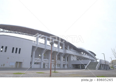 スポーツ球技場の正面入口(光明寺公園球技場 愛知県 一宮市) スポーツ球技場の正面入口(光明寺公園球技場 愛知県 一宮市) 89605265