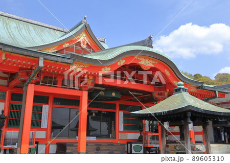 自動車の交通安全祈願（成田山名古屋別院大聖寺、犬山城　愛知県 犬山市） 89605310