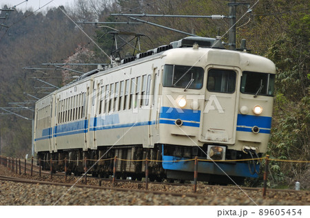 北陸本線　津幡－倶利伽羅　JR西日本　475系　A13編成（金沢） 89605454