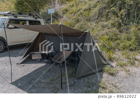 軍幕ソロテントと車 軍幕ソロテントと車 89612022