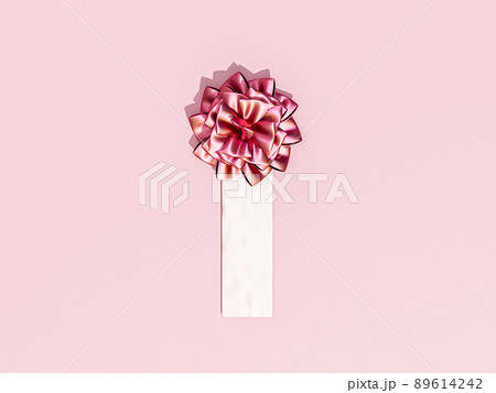 ピンクの胸章 ピンクの胸章 89614242