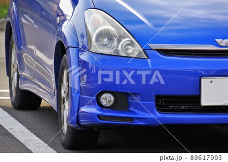 自動車イメージ　初代モデルが成功した車　トヨタウィッシュ 89617993