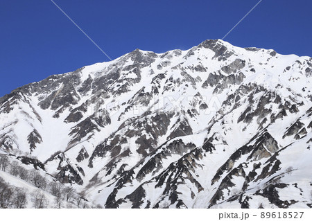 白銀の白馬岳　美しい雪山 89618527