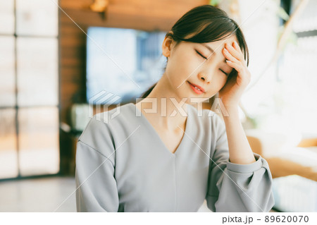 美人な女性のポートレート 美人な女性のポートレート 89620070