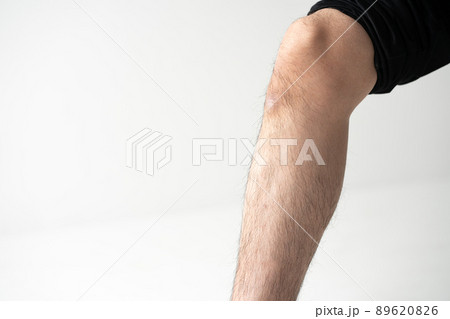 男性　ムダ毛　すね毛 89620826