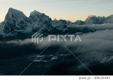 Fire on Everest. Everest mountain on sunrise, view from Gokyo Ri peak. Himalayas, Nepal 89626485