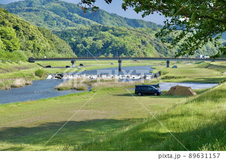 春 月山富田城の麓の河川敷でキャンプを楽しむ 春 月山富田城の麓の河川敷でキャンプを楽しむ 89631157