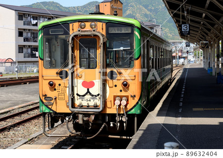 予讃線キハ54ディーゼルカー 89632404