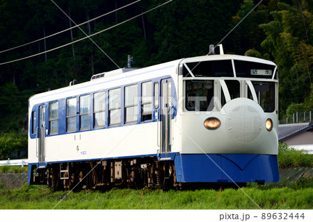 予土線を走るキハ32鉄道ホビートレイン 予土線を走るキハ32鉄道ホビートレイン 89632444