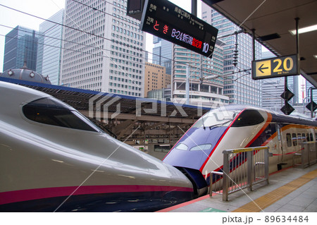 東京駅新幹線ホーム　 89634484