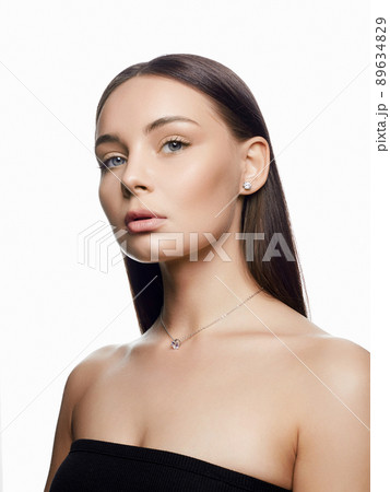 woman with elegant necklace and earrings. pretty girl in jewelry woman with elegant necklace and earrings. pretty girl in jewelry 89634829