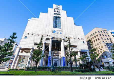 千葉県千葉市　快晴の千葉市美術館 89638332