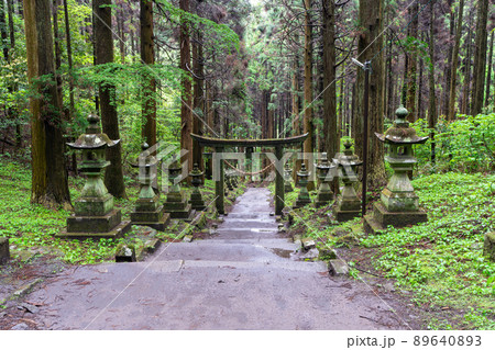 《熊本県》雨の上色見熊野座神社 熊本県阿蘇郡高森町 《熊本県》雨の上色見熊野座神社 熊本県阿蘇郡高森町 89640893