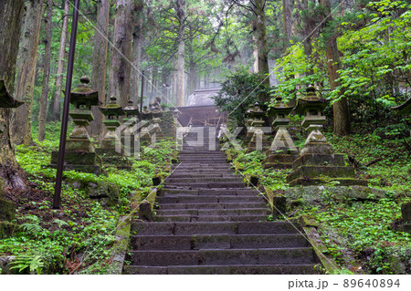 《熊本県》雨の上色見熊野座神社 熊本県阿蘇郡高森町 《熊本県》雨の上色見熊野座神社 熊本県阿蘇郡高森町 89640894