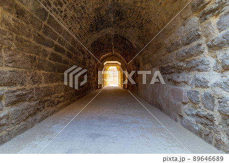 Mamluk era arched stones tunnel leading to Al-Muayyad Bimaristan (ancient hospital), Cairo, Egypt 89646689