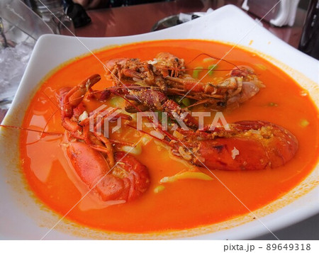 【ペルー】アレキパの名物グルメ「チュペ・デ・カマロネス」（アレキパ） 89649318