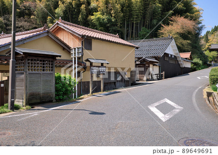 〈島根県〉世界遺産 石見銀山　勝源寺への道 89649691