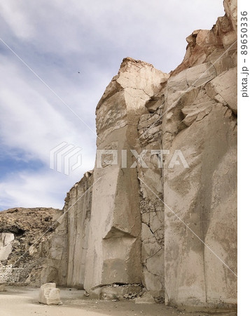 【ペルー】採石場 シラールートの景色（アレキパ） 89650336