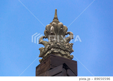 close up thatched roof hindu temple 89650596