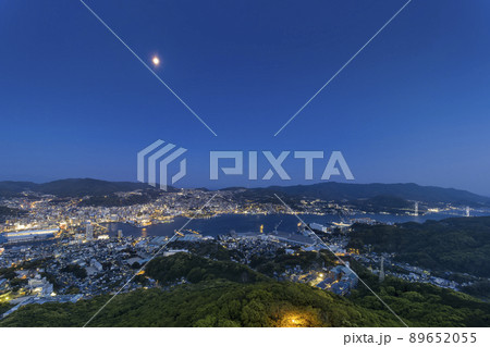 稲佐山山頂展望台から望む長崎の夜景 / Nagasaki, Japan 89652055