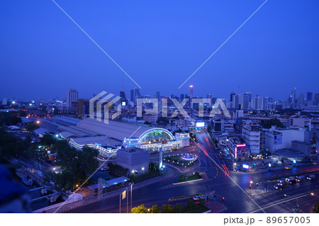 タイ王国の首都バンコク(クルンテープマハナコン)の夜景 タイ王国の首都バンコク(クルンテープマハナコン)の夜景 89657005