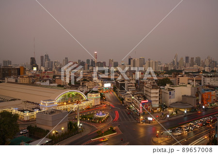 Bangkok View near Hua Lamphong railway station 89657008