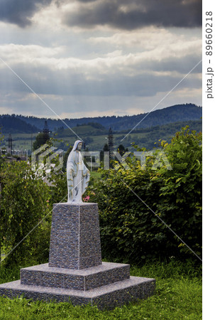 statue of Virgin Mary statue of Virgin Mary 89660218