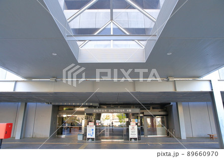市役所玄関口(浜松市役所、中区役所 静岡県 浜松市) 市役所玄関口(浜松市役所、中区役所 静岡県 浜松市) 89660970