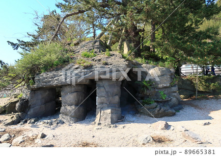 義経岩の景観 89665381