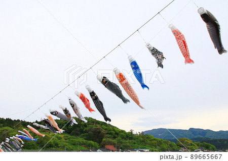 新潟県糸魚川 能生港灯台 弁天島 89665667