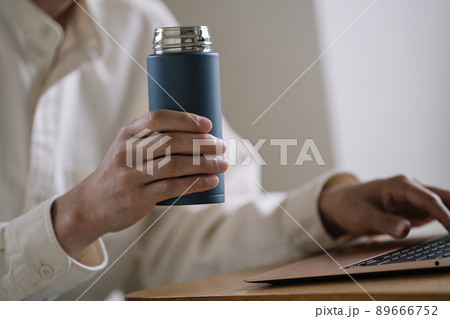 マイボトル・水筒・エコ・SDGs 89666752