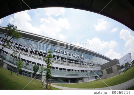 Bang Sue Grand Station in Bangkok、タイ・バンコクのバンスー中央駅 89669212