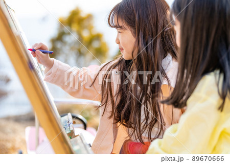女の子 ライフスタイル 幼稚園児 89670666