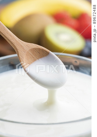 とろっとなめらかなヨーグルト とろっとなめらかなヨーグルト 89672488